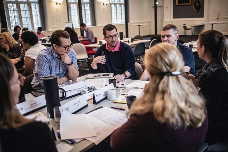 HBS---Managing-People-workshop-(106-of-211)-2_w960