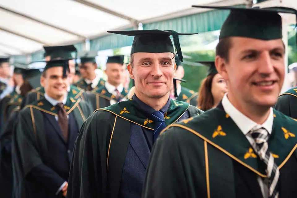 Greenlands-Graduation-HQ-(41)_w960 (1)