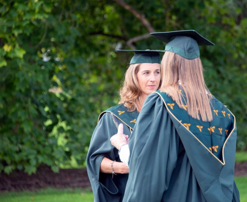 studying an MBA significantly improves women’s career capital